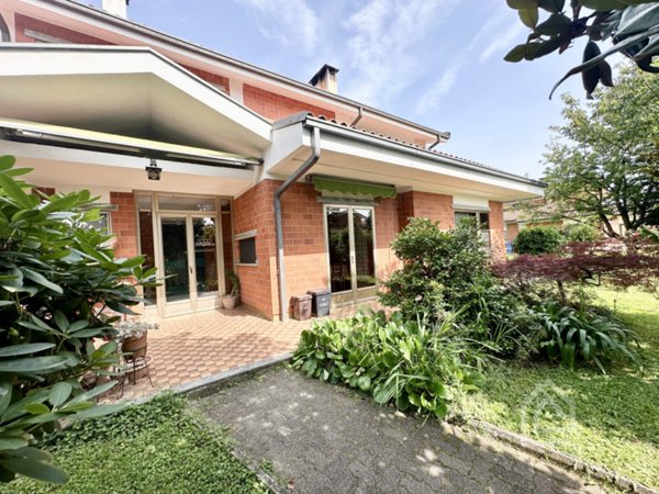 casa indipendente in vendita a Rivarossa