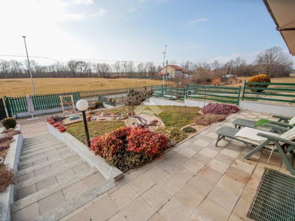casa indipendente in vendita a Rivarossa