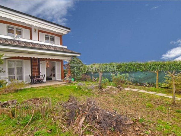 casa indipendente in vendita a Rivarossa