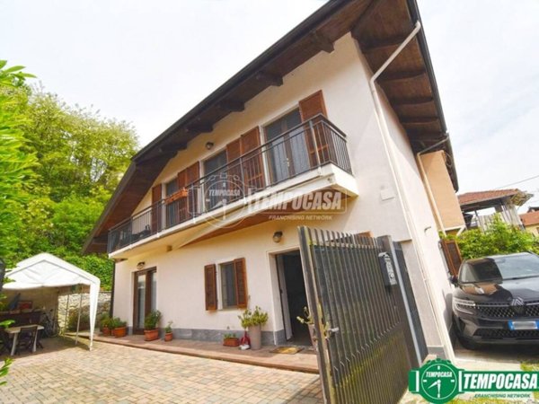 casa indipendente in vendita a Rivarossa