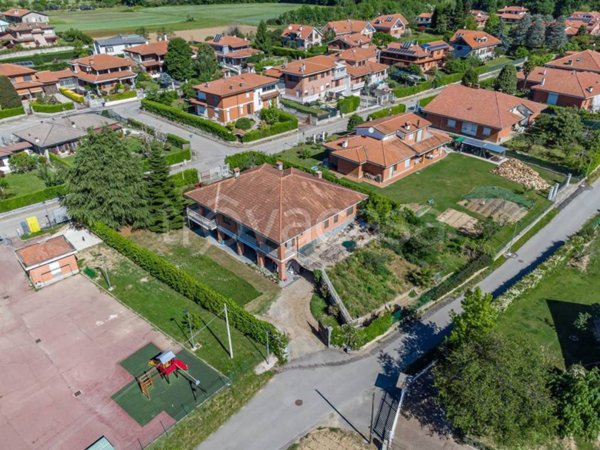 casa indipendente in vendita a Rivarossa