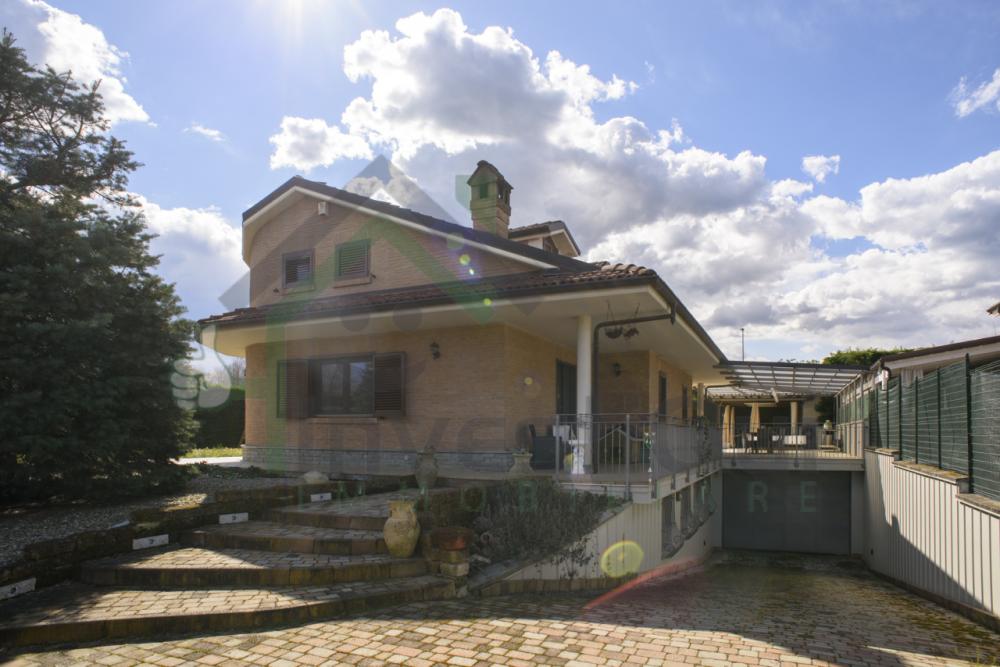 casa indipendente in vendita a Rivarossa