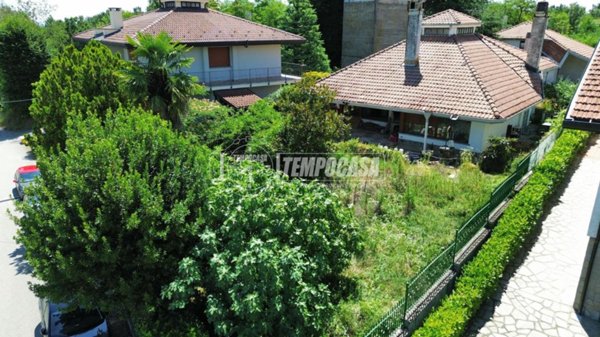 casa indipendente in vendita a Rivarossa