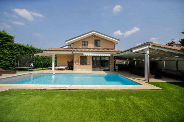 casa indipendente in vendita a Rivarossa