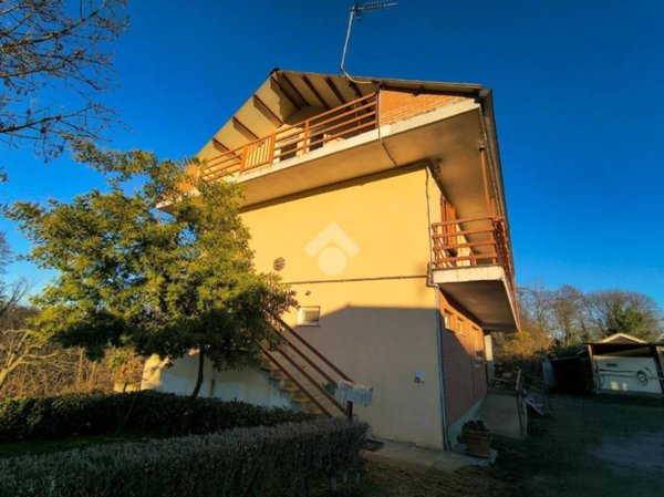 negozio in vendita a Rivarossa