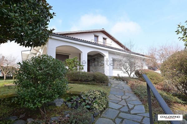 casa indipendente in vendita a Rivarossa