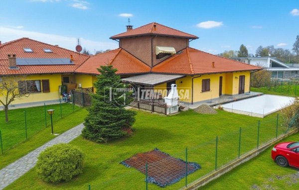 casa indipendente in vendita a Rivarossa