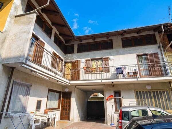 casa indipendente in vendita a Rivarossa