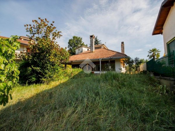 casa indipendente in vendita a Rivarossa