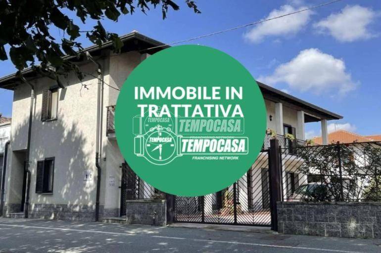 casa indipendente in vendita a Rivoli in zona Tetti Neirotti