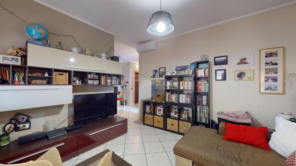 appartamento in vendita a Rivoli in zona Cascine Vica