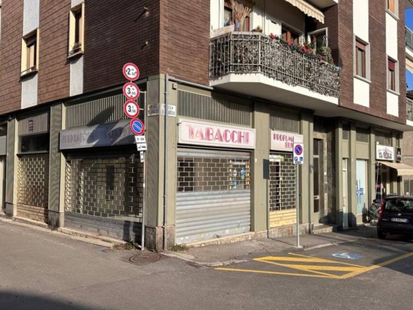 negozio in vendita a Rivoli