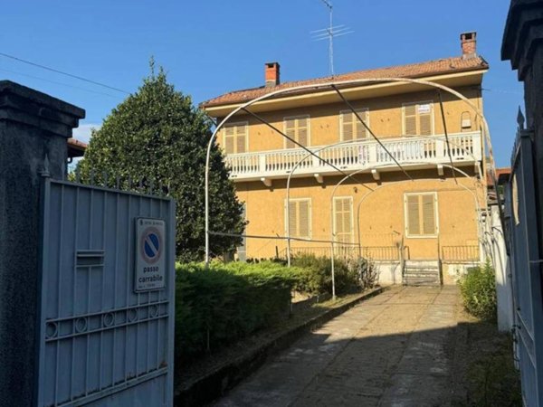 casa indipendente in vendita a Rivoli