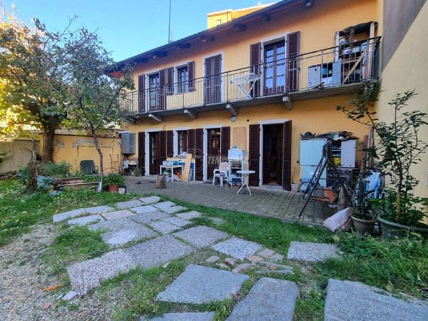 casa indipendente in vendita a Rivoli in zona Cascine Vica