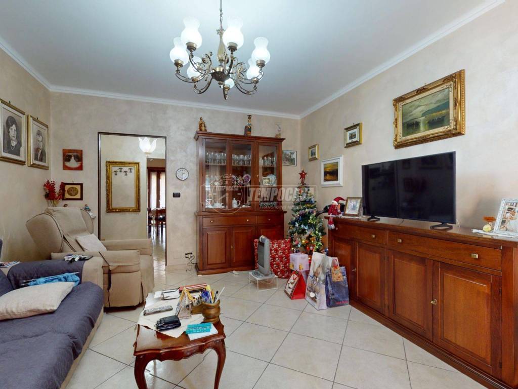 appartamento in vendita a Rivoli in zona Cascine Vica
