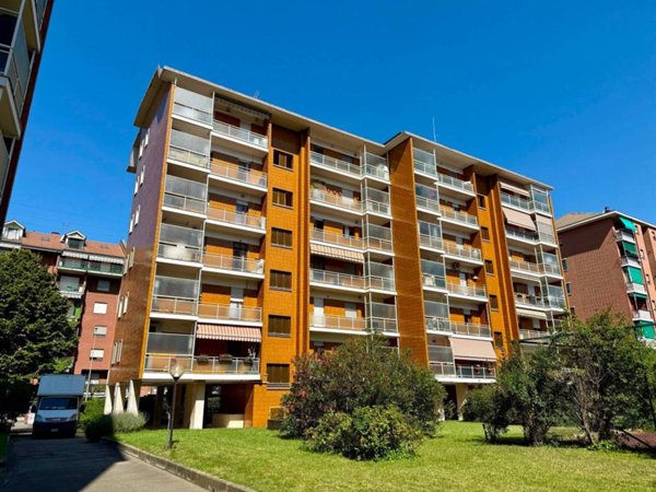 appartamento in vendita a Rivoli in zona Cascine Vica
