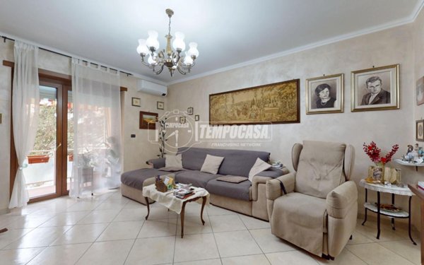 appartamento in vendita a Rivoli in zona Cascine Vica