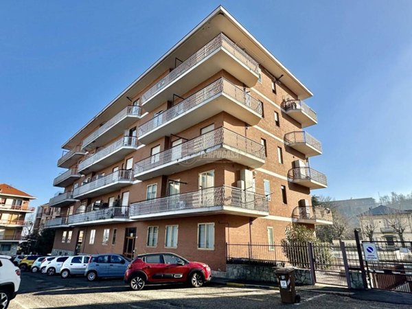 appartamento in vendita a Rivoli in zona Cascine Vica