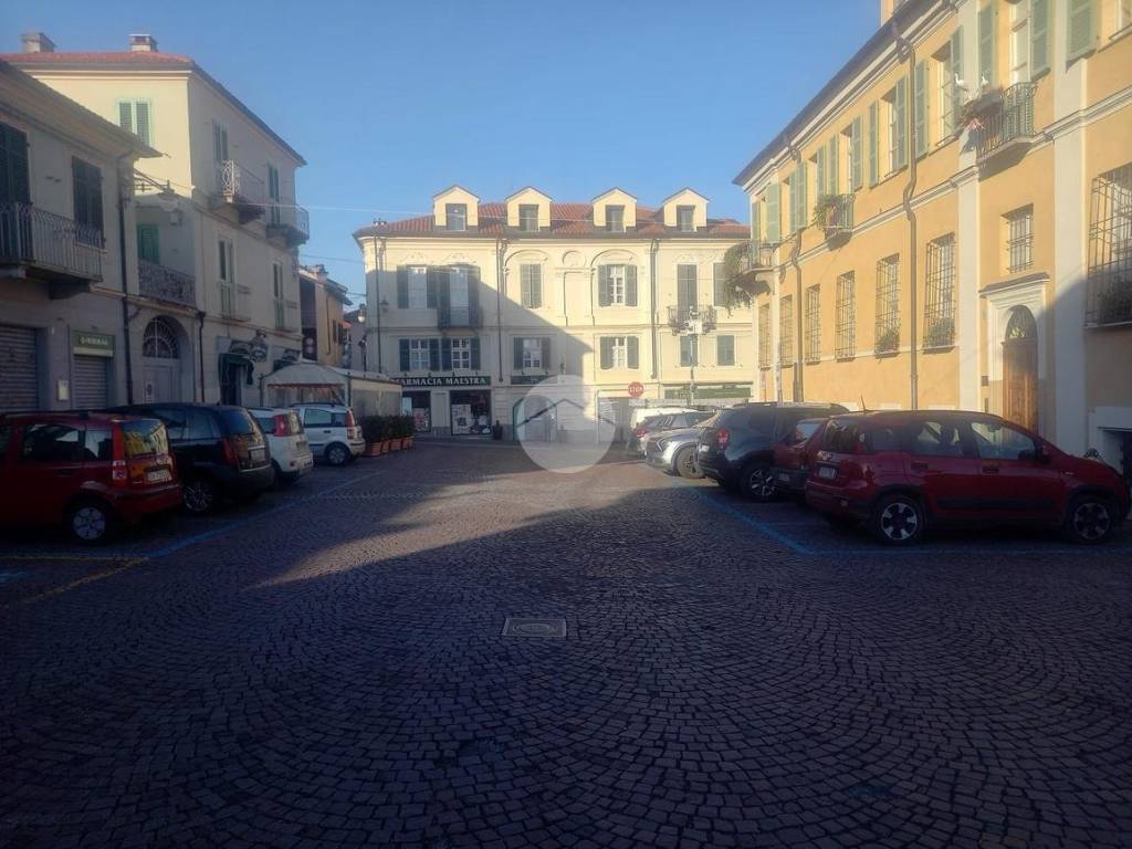 negozio in vendita a Rivoli