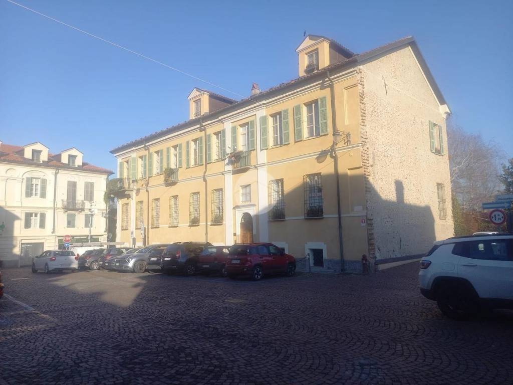 negozio in vendita a Rivoli