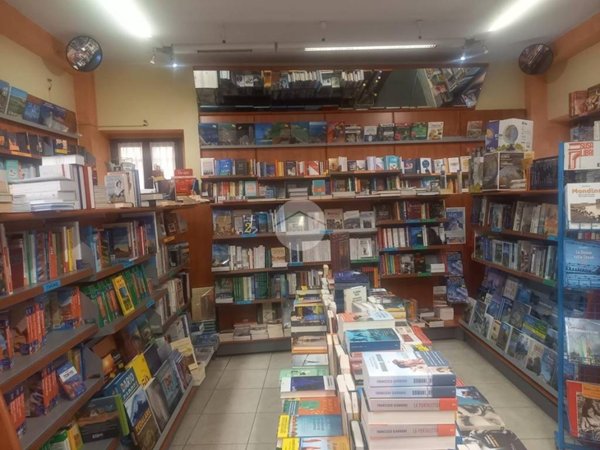 negozio in vendita a Rivoli