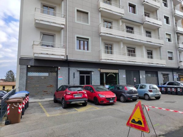 negozio in vendita a Rivoli