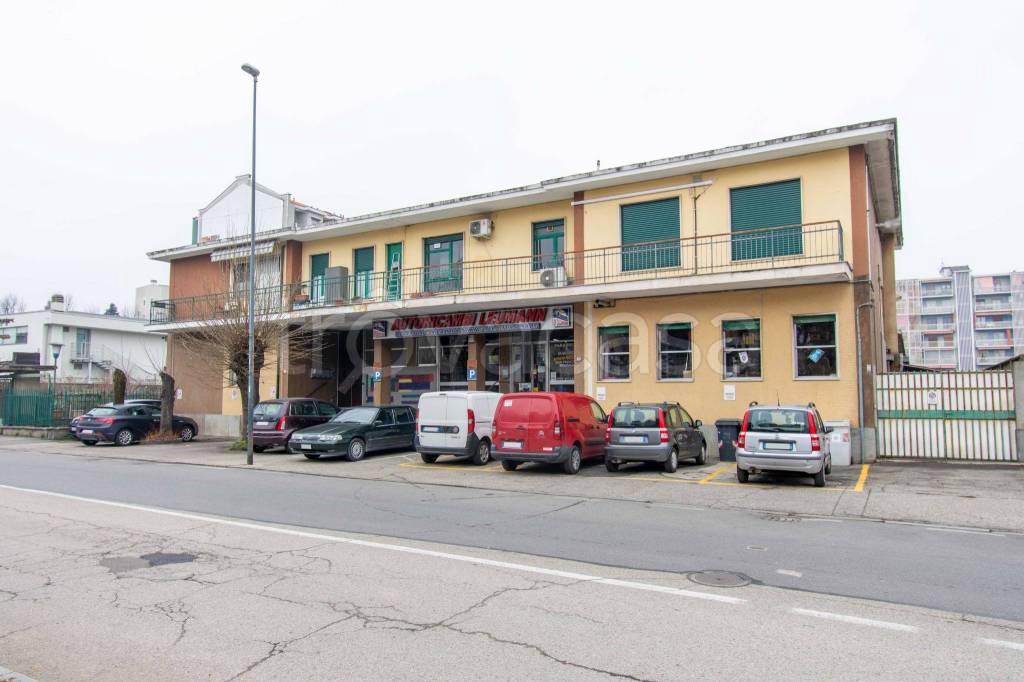 appartamento in vendita a Rivoli in zona Cascine Vica