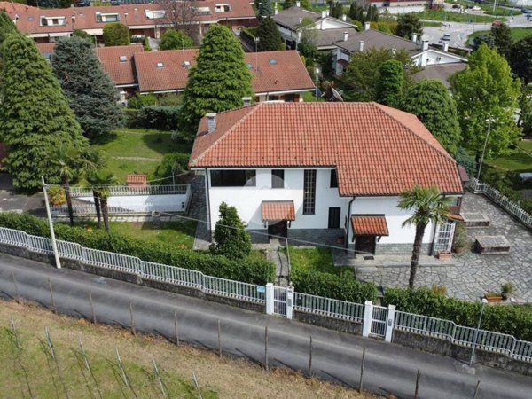 casa indipendente in vendita a Rivoli