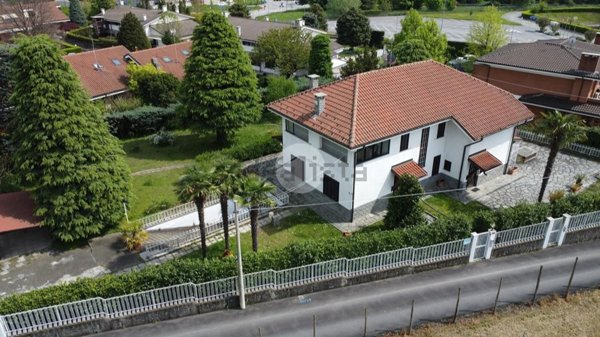 casa indipendente in vendita a Rivoli