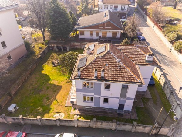 casa indipendente in vendita a Rivoli