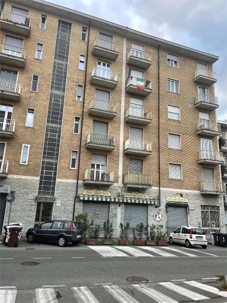 appartamento in vendita a Rivoli in zona Cascine Vica