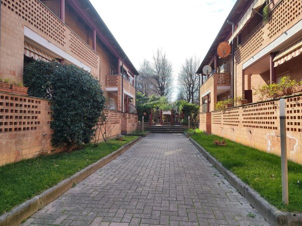 appartamento in vendita a Rivoli in zona Cascine Vica