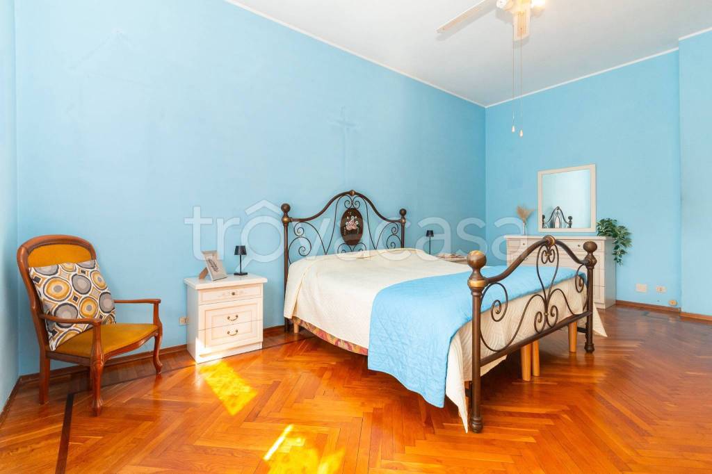 appartamento in vendita a Rivoli in zona Cascine Vica