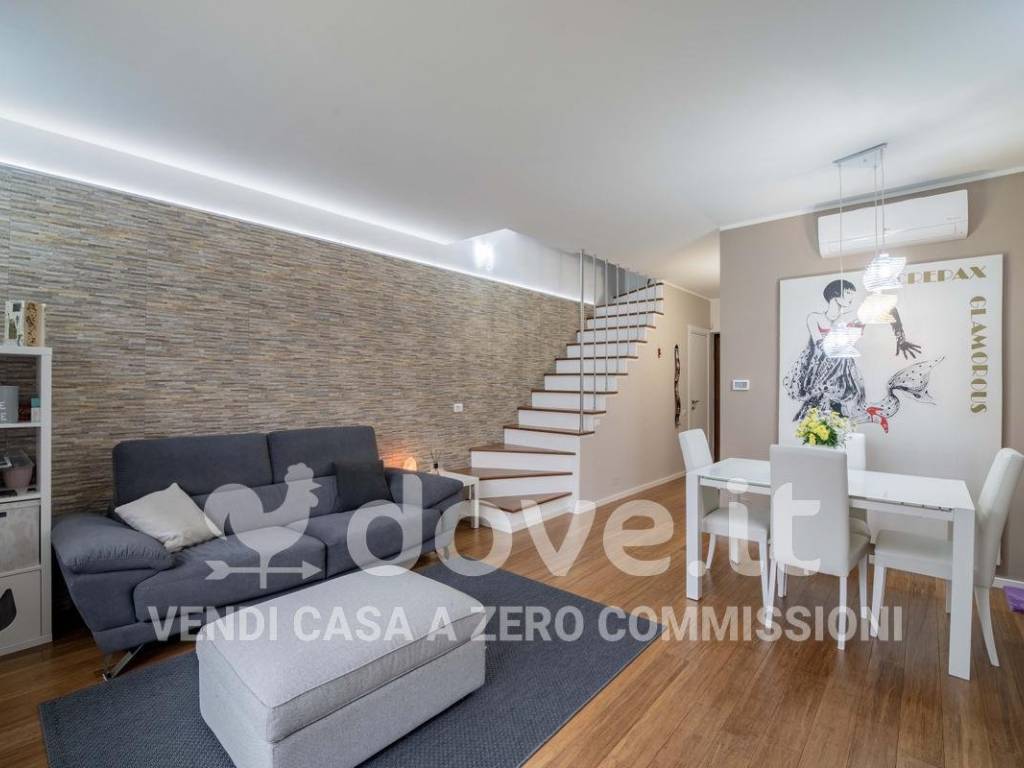 casa indipendente in vendita a Rivoli