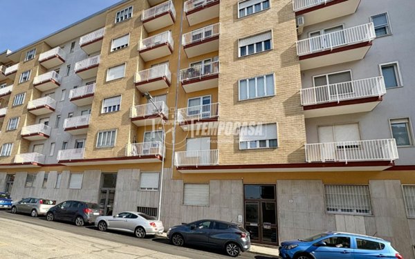 appartamento in vendita a Rivoli in zona Cascine Vica