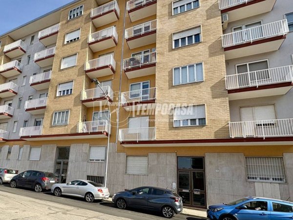 appartamento in vendita a Rivoli in zona Cascine Vica