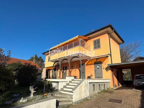 casa indipendente in vendita a Rivoli in zona Tetti Neirotti