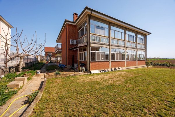 casa indipendente in vendita a Rivoli in zona Tetti di Rivoli