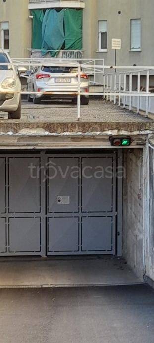 locale di sgombero in vendita a Rivoli