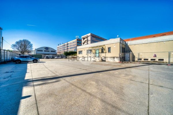 capannone in vendita a Rivoli