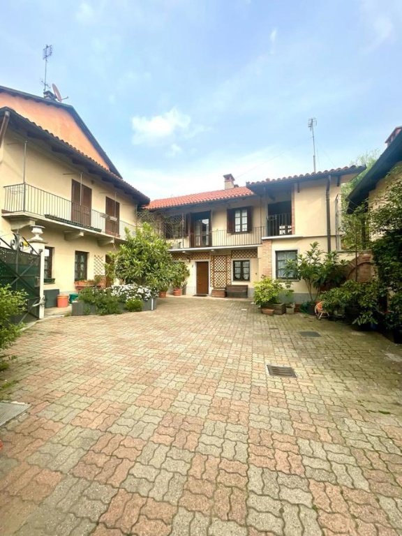 casa indipendente in vendita a Rivoli