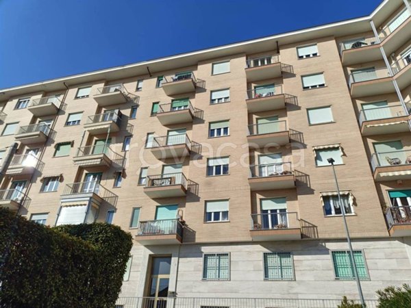 appartamento in vendita a Rivoli in zona Cascine Vica