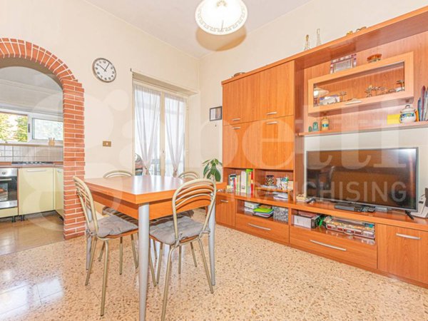 appartamento in vendita a Rivoli in zona Cascine Vica