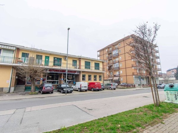 appartamento in vendita a Rivoli in zona Cascine Vica