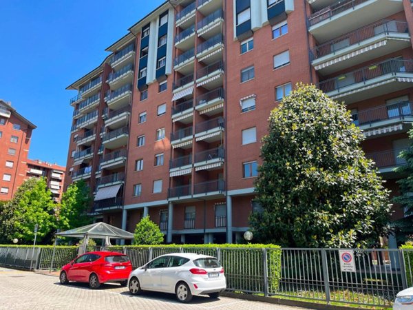 appartamento in vendita a Rivoli in zona Cascine Vica