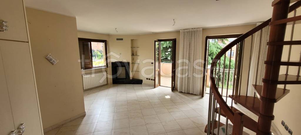 appartamento in vendita a Rivoli in zona Cascine Vica