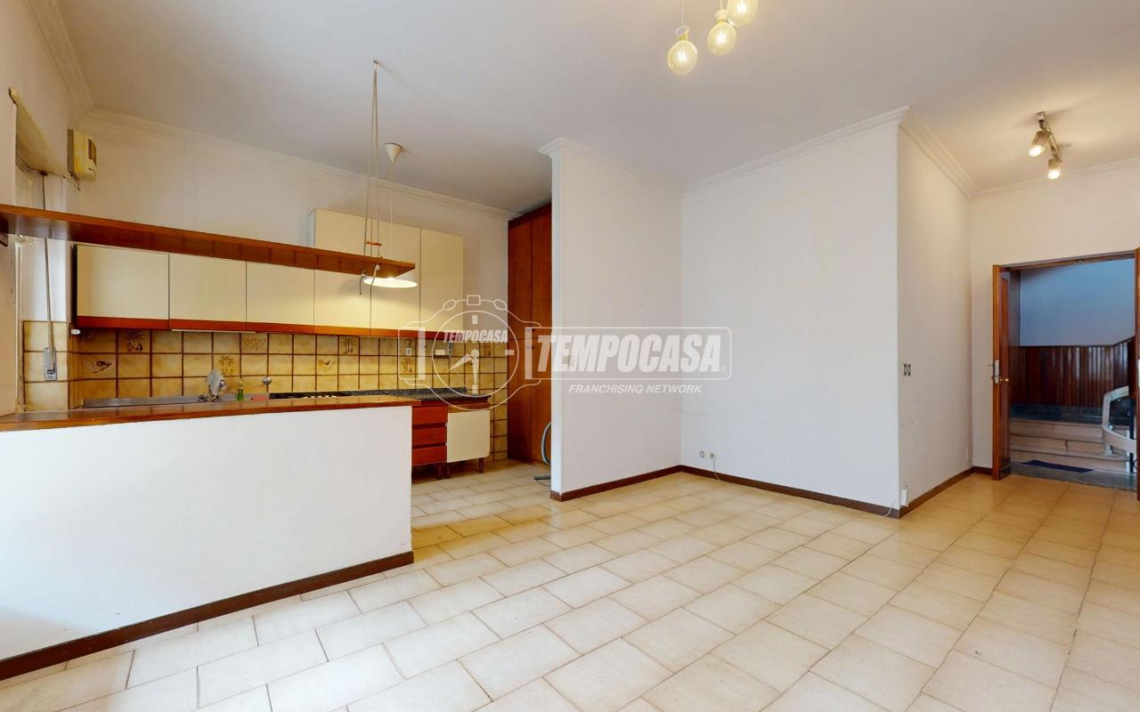 appartamento in vendita a Rivoli in zona Bruere