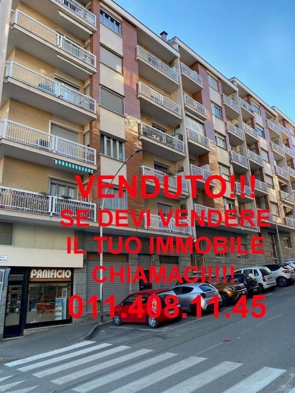 appartamento in vendita a Rivoli in zona Cascine Vica