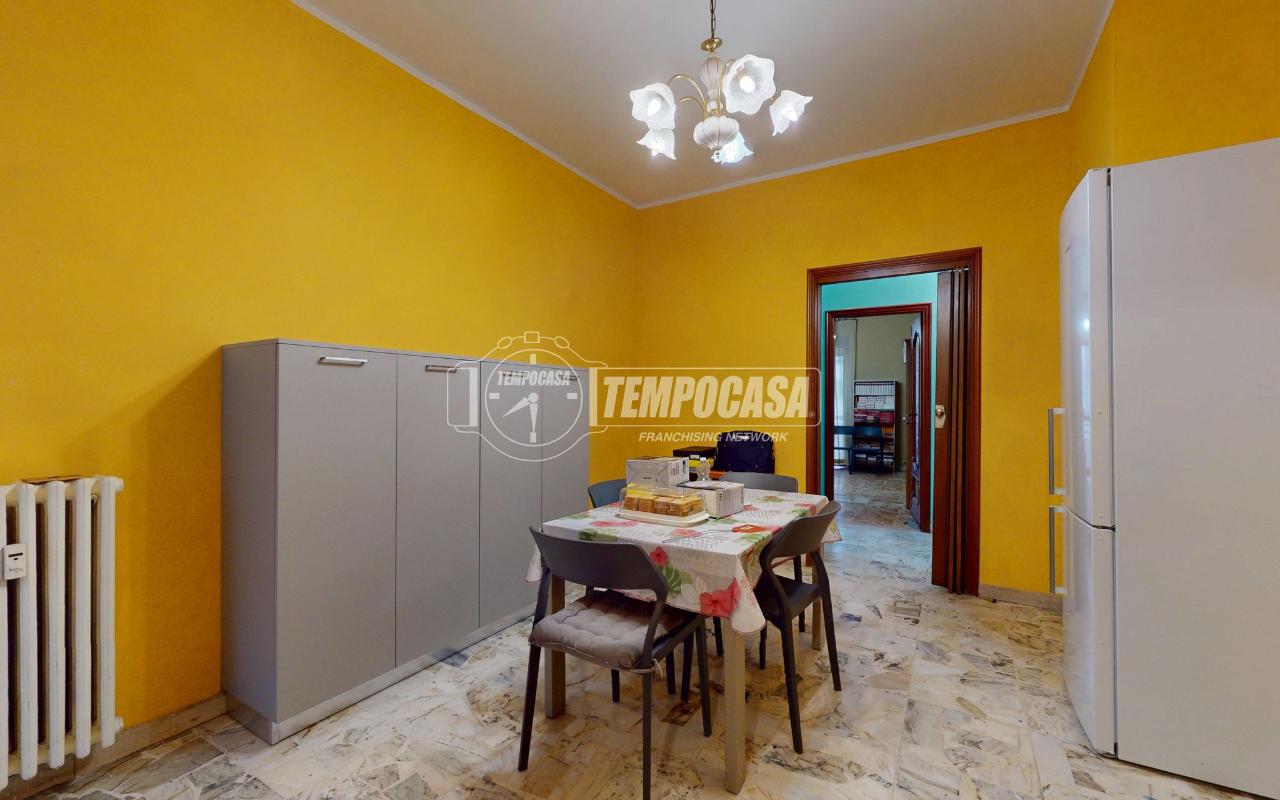 appartamento in vendita a Rivoli in zona Cascine Vica