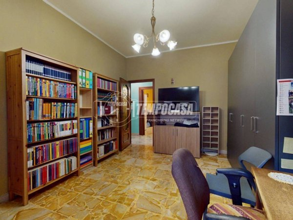 appartamento in vendita a Rivoli in zona Cascine Vica